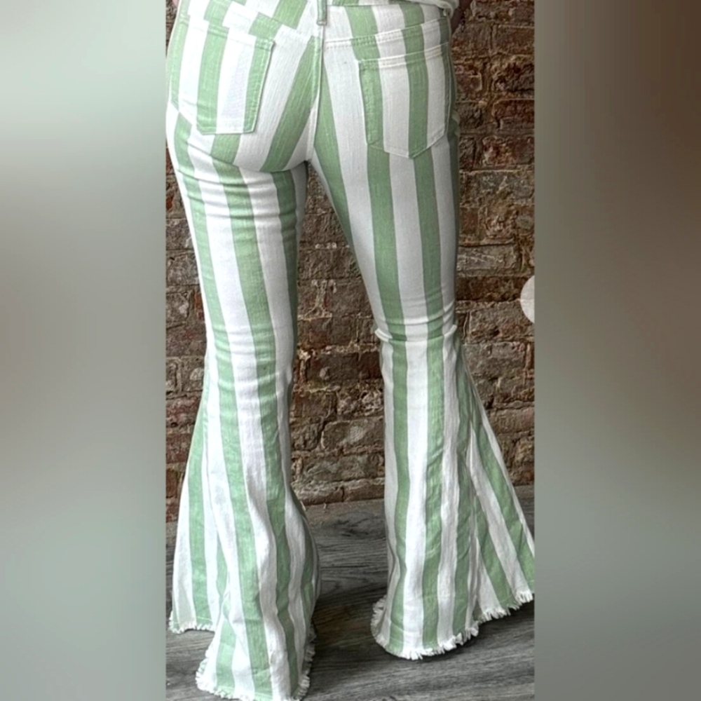 Mint striped bell bottom size medium
